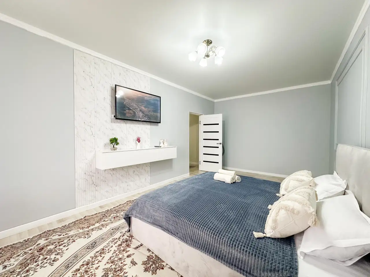 Светлая 2-комнатная квартира, Таумыш Жумагалиева 15 блок К, фотография 2