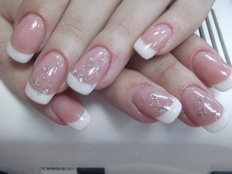 Наращивание гелиевых ногтей на дома, фотография 1