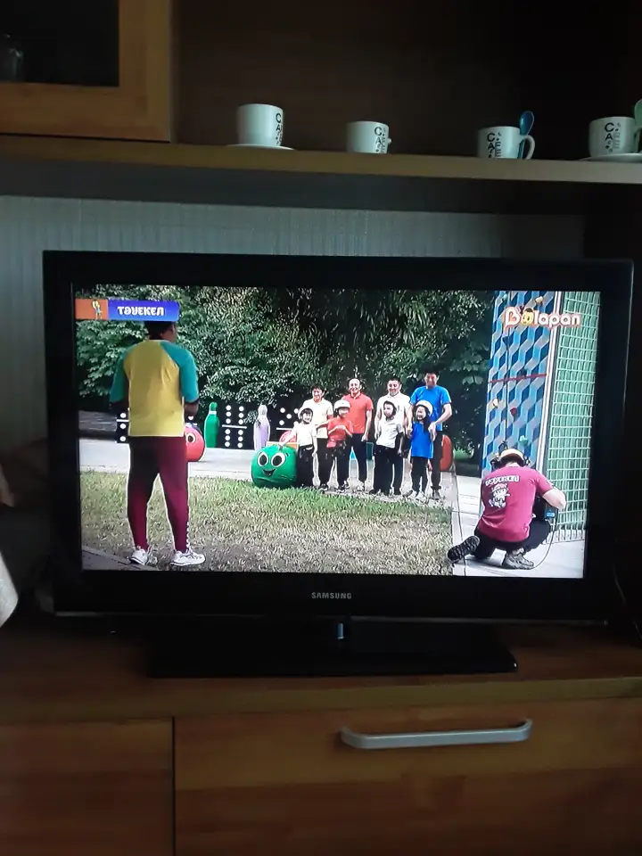 Продаем телевизор SAMSYNG.  Диагональ 95 см. В отличном состоянии. . Сборка Россия., фотография 1