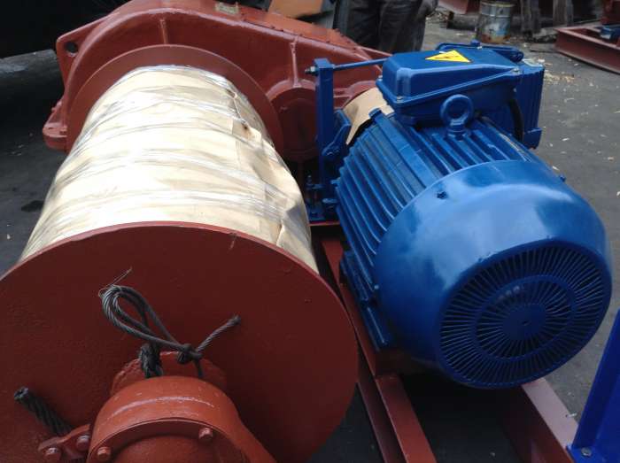 Лебедка маневровая электрическая ЛМ-8 с тросом, фотография 2