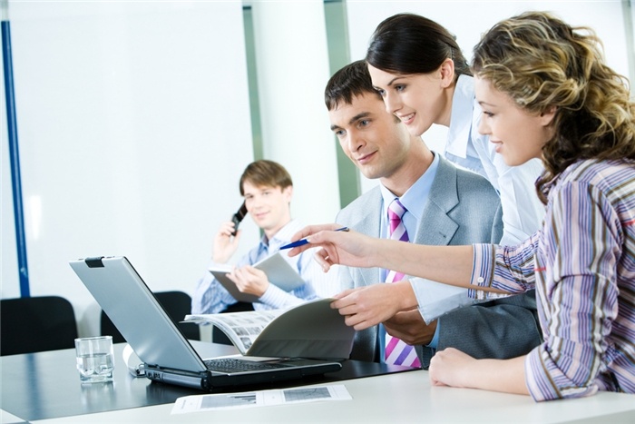 Опытный управляющий в информационный центр, фотография 2