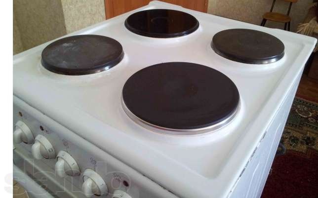 Срочно продам электрическую плиту марки 