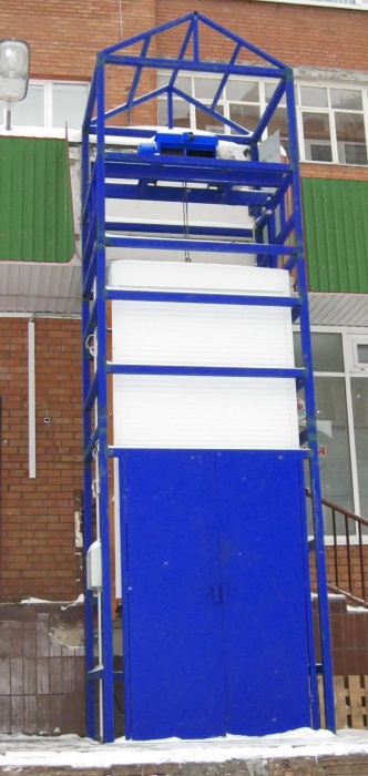 Грузовой подъемник ТИТАН шахтный для магазина, фотография 1