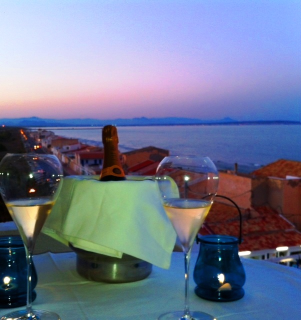 Отель на первой линии пляжа в Испании, фотография 5