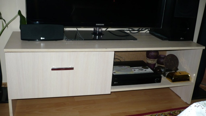 Продам срочно продаются 2 тумбы, фотография 1