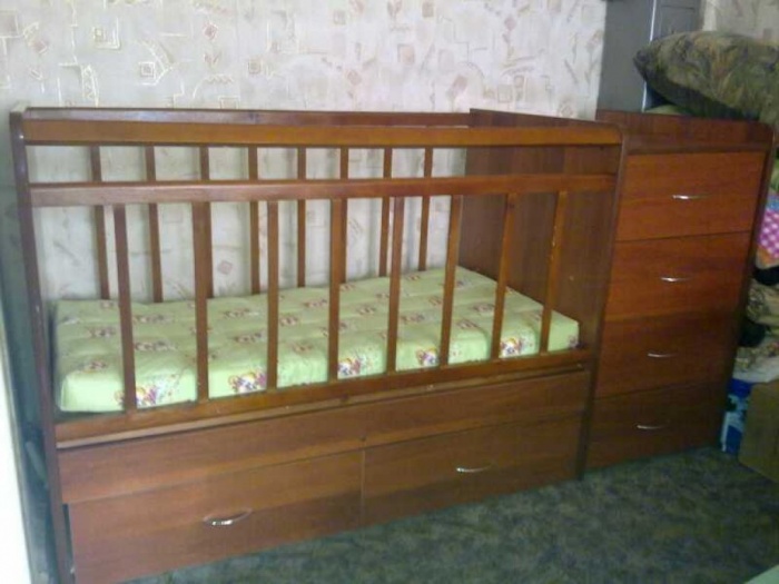 Срочно продам детскую кроватку 3в1, фотография 2