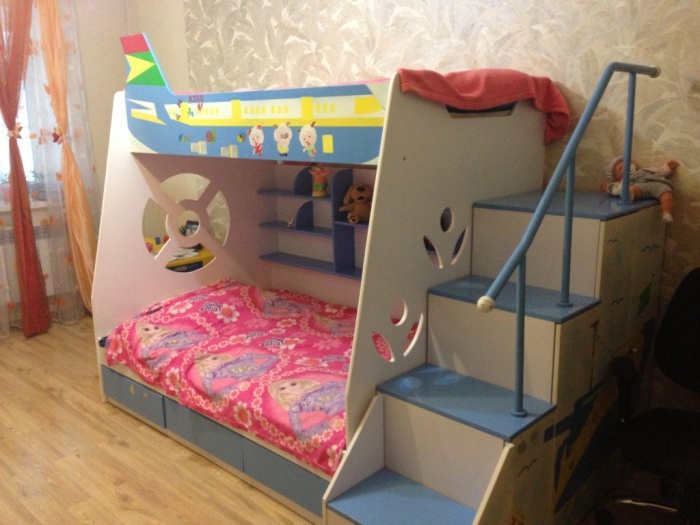 Продам детскую двухъярусную кровать , фотография 1