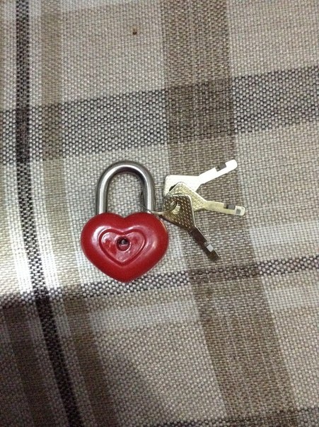 Замок для влюбленных (свадебные) в виде сердец, фотография 4