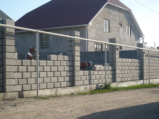 Строительство навесов, заборов; изготовление ворот с консольной системой, лестниц, стеллажей , фотография 9