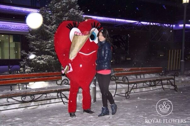 Доставка цветов сердце-курьером бесплатно, фотография 1