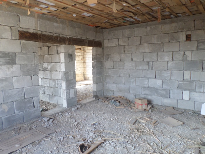 продается недостроенный  большой дом, фотография 3