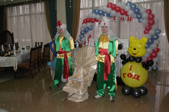 трон и сопровождение, фотография 7