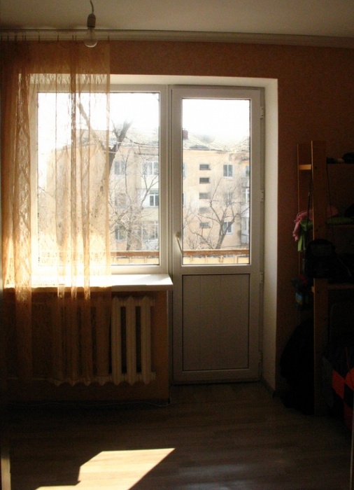 ПРОДАМ 2 КОМН КВАРТИРУ С РЕМОНТОМ, фотография 3