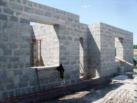 Камень стеновой полнотелый шлакоблок, фотография 1