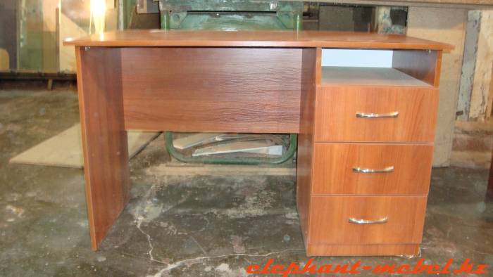 компьютерные столы, фотография 1