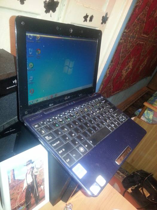 нетбук Asus Eee PC 1008HA, фотография 3