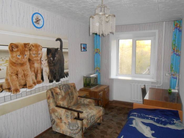 продаю 3х комнатную на ул Дзержинского 18/1, фотография 1