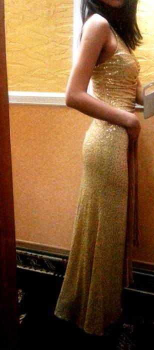 Шикарное вечернее платье, фотография 4