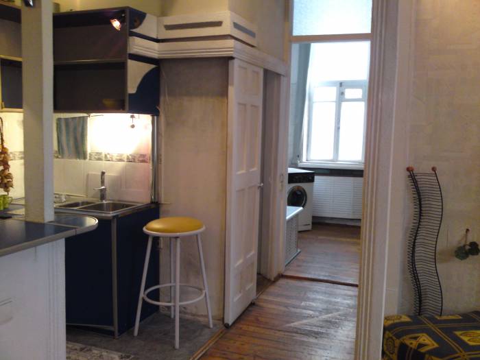 Продам без  посредников   2-х  комнатную  квартиру  в  центре  Алматы, фотография 3