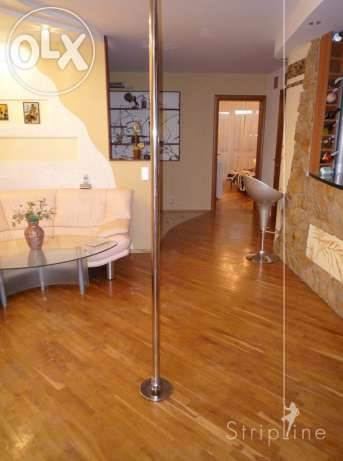 установка и изготовление профессиональных пилонов для танцев, фотография 2