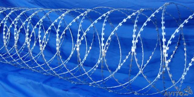 Спиральные барьеры «Егоза» (колючая проволока). , фотография 1