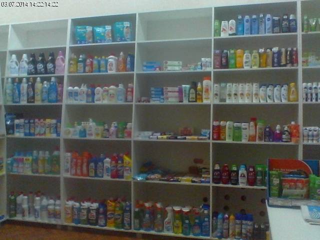 Стеллажи торговые, витрины новые, белый ламинат, фотография 2