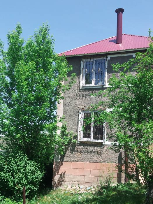 Продам кирпичный дом с участком 9,5 соток, фотография 1