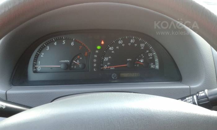 Продам Toyota Camry 2003 года за 9 300 $, фотография 3