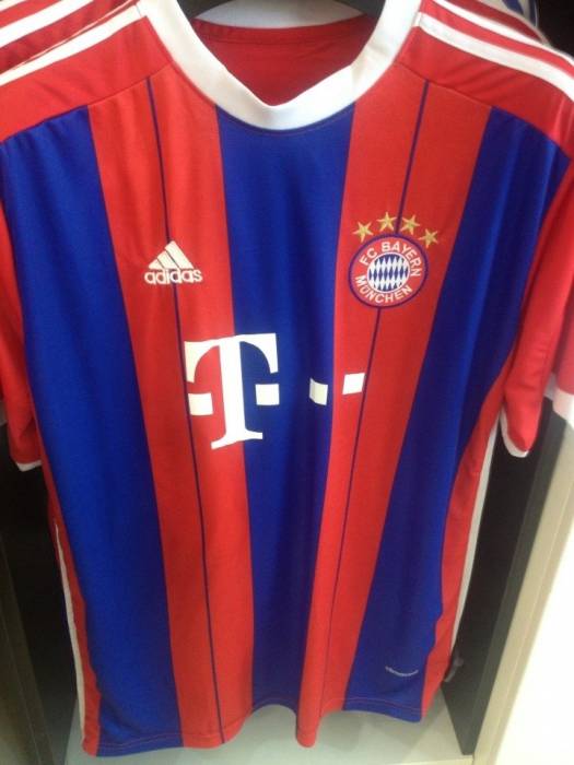 Продаю футбольную форму Бавария Мюнхен, фотография 1