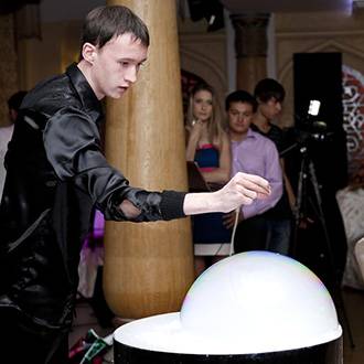 Новое шоу мыльных пузырей Ильи Иванова, фотография 1