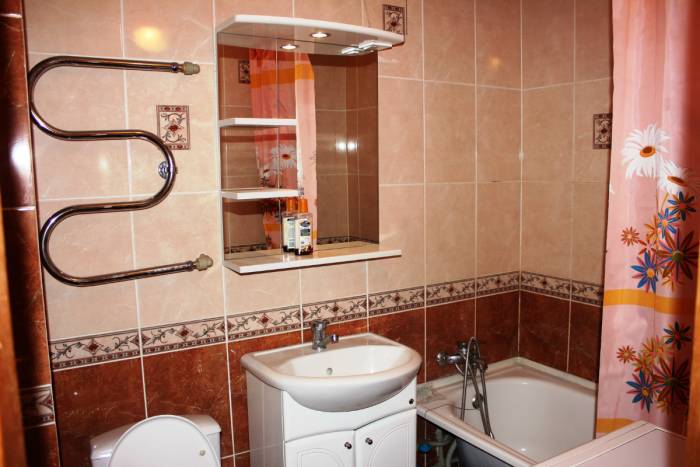 2х ком квартира посуточно в центре Атырау, фотография 5