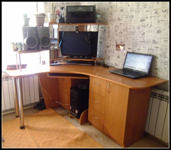 Продам комп. стол, фотография 1