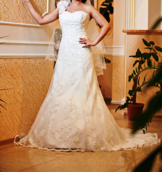 Свадебное платье, фотография 2