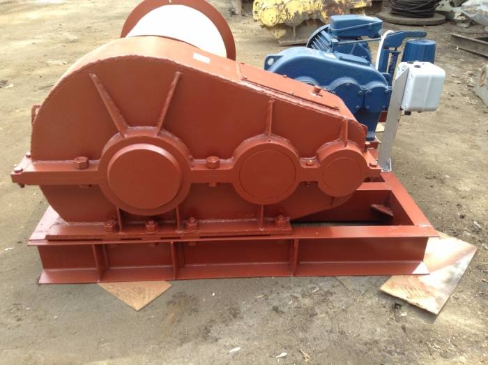 Лебедка маневровая электрическая ЛМ-10 с тросом, фотография 3