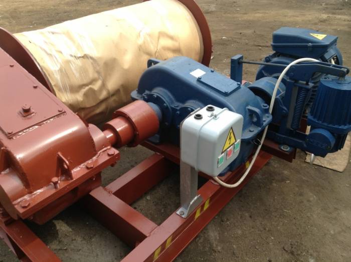 Лебедка маневровая электрическая ЛМ-5 с тросом, фотография 1