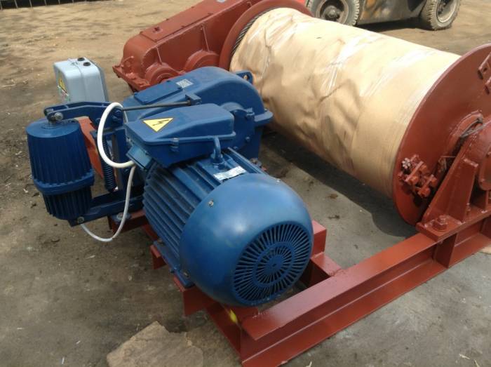 Лебедка маневровая электрическая ЛМ-5 с тросом, фотография 2