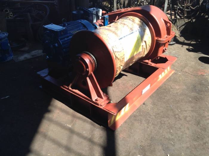 Лебедка маневровая электрическая ЛМ-3,2 с тросом, фотография 4