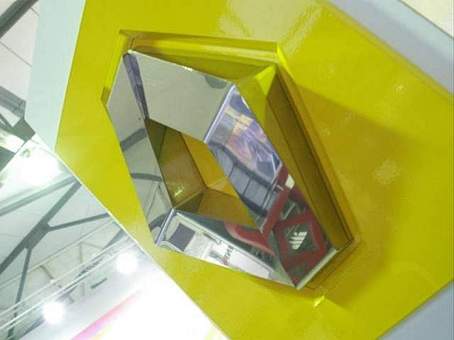 Renault и Lada Largus, фотография 1