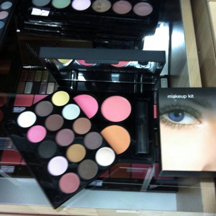 Декоративная косметика, фотография 2