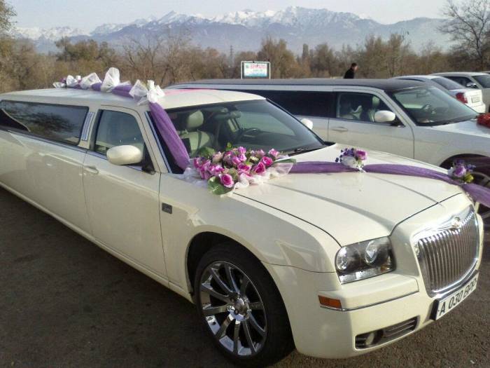 Лимузины, свадебный кортеж, фотография 1