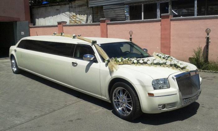 Лимузины, свадебный кортеж, фотография 2