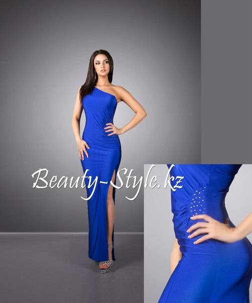 В наличии большой выбор вечерних платьев, фотография 1