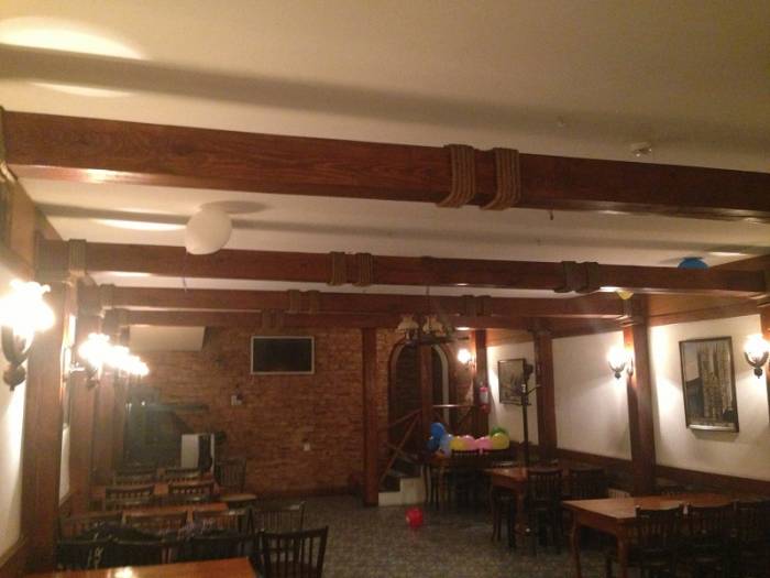 Продам действующее кафе 