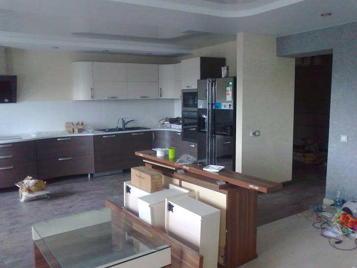 натяжные потолки, отделочные работы, фотография 6