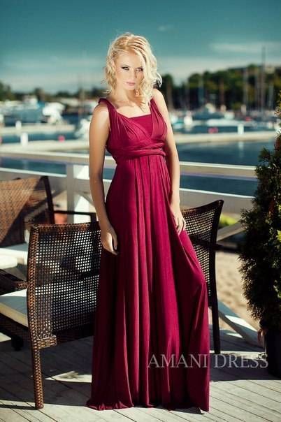 В наличии большой выбор вечерних платьев, фотография 2