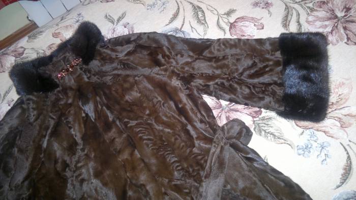 продам полушубок каракульча+норка, фотография 2