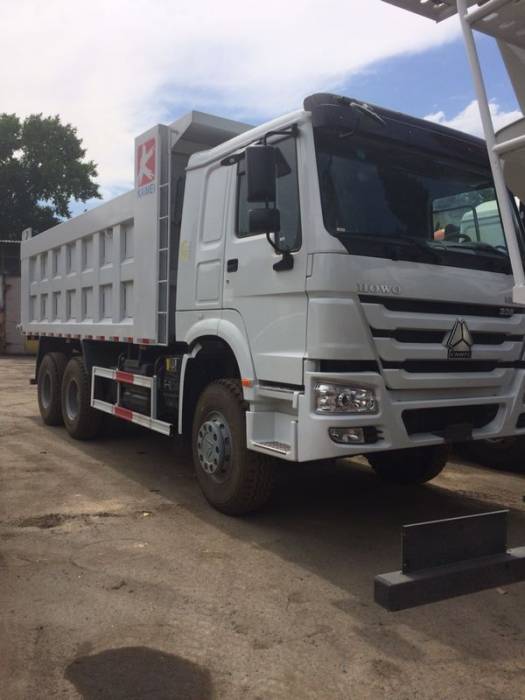 Самосвал HOWO в наличии, фотография 1