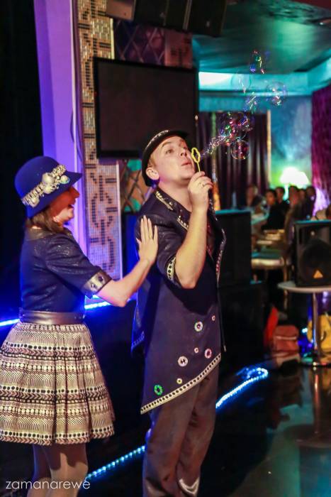 Шоу гигантских мыльных пузырей, фотография 2