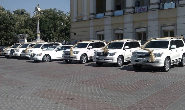 Прокат лимузинов кортежи украшения скидки, фотография 7