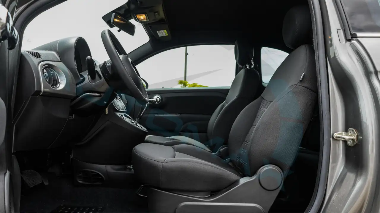 2024 Fiat 500 Cabrio, фотография 3